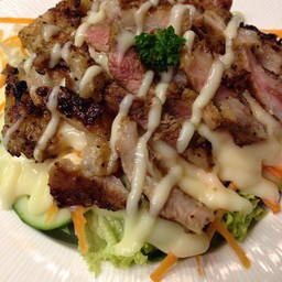 สลัดหมูย่าง