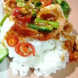 ผัดพริกแกง ราดข้าว