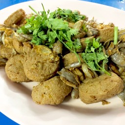 เต้าหู้ไข่ทอดกระเทียมพริกไทย