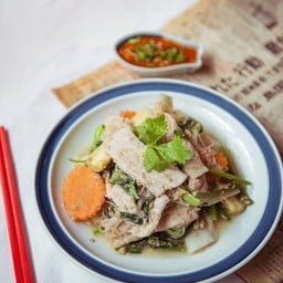 สุกี้แห้งหมู