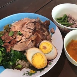 ข้าวขาหมูเฮียซ้ง ข้าวแกงคุณณู