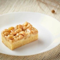Macadamia White Brownie