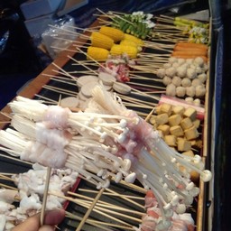 หม่าล่า ปิ้ง-ย่าง สไปซี่ พิกัด หน้า 7-11 ข้างตลาดน้ำ 4 ภาค