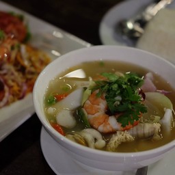 ต้มยำทะเลน้ำใส