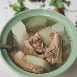 เป็ดตุ๋นมะนาวดอง