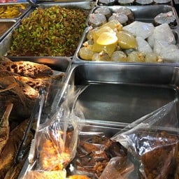 ต้นส้ม ตลาดนัดลุงเล็ก
