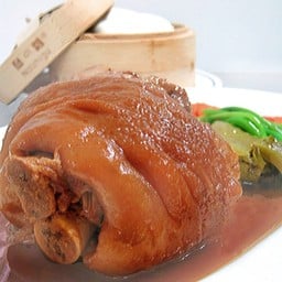ขาหมูหมั่นโถว