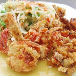 ยำปูนิ่มทอดกรอบ