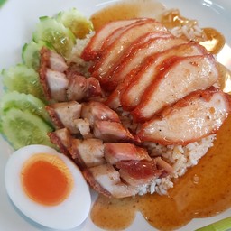 ข้าวหมูแดง-หมูกรอบ