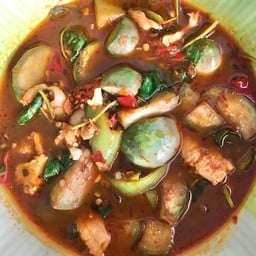 แกงป่าไก่ (กับข้าว)