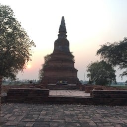 วัดร้างเงียบสงบ