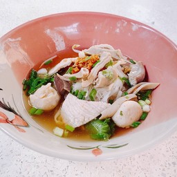 ก๋วยเตี๋ยวน้ำใส