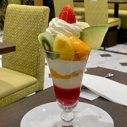 Sembikiya Fruit Parlor Takashimaya