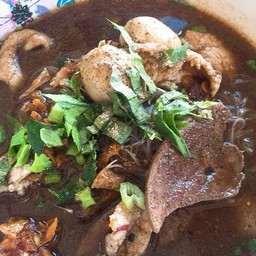 แม่นก อาหารตามสั่ง