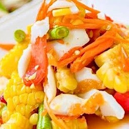 ตำไทยข้าวโพดไข่เค็ม