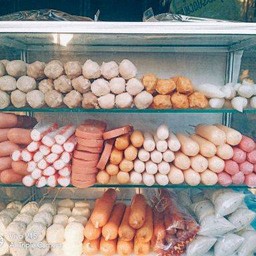 ร้านลูกชิ้นทอดโต๊ะเรียม