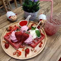 กาแฟสด&วาฟเฟิล ร้าน Double-B