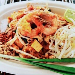 จักรพรรดิ ผัดไท ไชยา ม.เคหะธานี 4 ถ.ราษฎร์พัฒนา 5 สะพานสูง