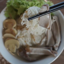 41) หมี่ซัีวกระเพาะMee sua Pig Stomach Soup
