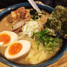 อร่อยมาก เครื่องจัดเต็ม อร่อยอื้อหือ  สมราคาค่ะ