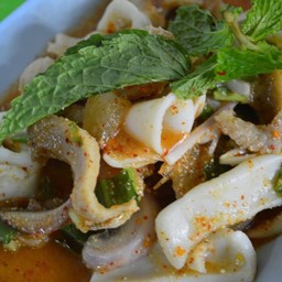 น้ำตกหมู+ปลาหมึก