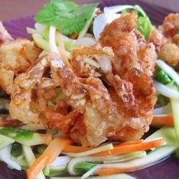 ส้มตำปูนิ่มทอดกรอบ