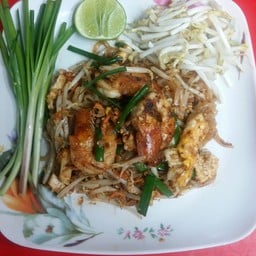 ผัดไทยกุ้งสด