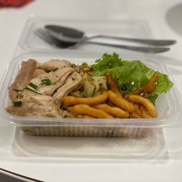 โอชา สุกี้ คั่วไก่ ไข่ออนเซ็น