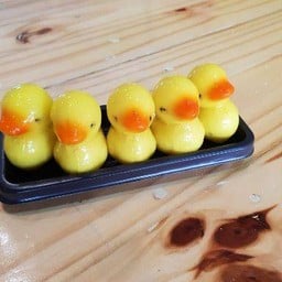 ลูกชุบเป็ดน้อย ตลาดน้ำดอนหวาย