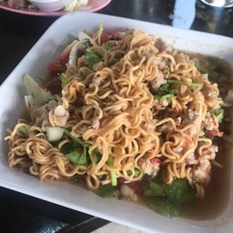 ยำมาม่า