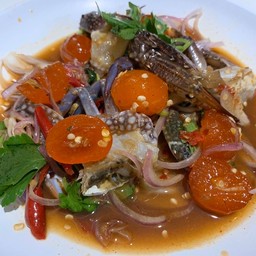 ยำไข่แดงปูม้า