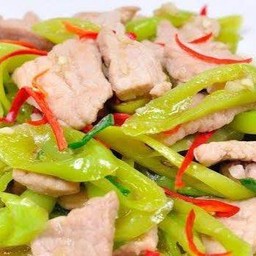 ผัดพริกหยวก