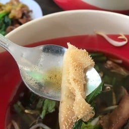 ก๋วยเตี๋ยววัดดงมูลเหล็ก ตลาดไท ตลาดไท