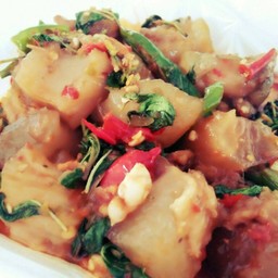 กระเพราเอ็นแก้ว