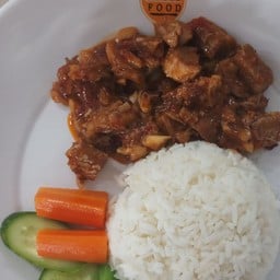 ข้าวหมูตุ๋นน้ำพริกเผา