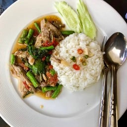 ข้าวกระเพาเป็ด