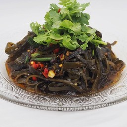 ยำสาหร่าย