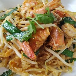 ผัดไทยกุ้งสด