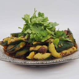 ยำแตงกวา