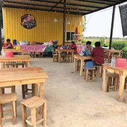 ก๋วยเตี๋ยว แม่บุญส่ง