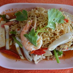 ยำมาม่ารวม