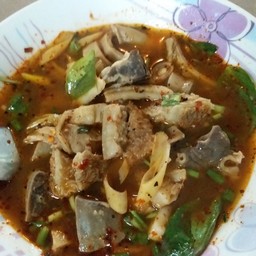 ต้มเครื่องในเนื้อ