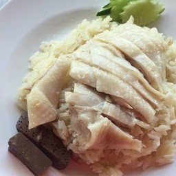 โก้ ข้าวมันไก่ตอน สูตร 100 ปี