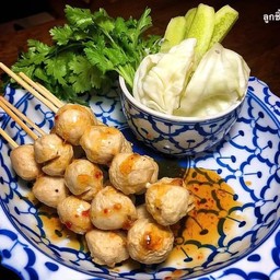 ลูกชิ้น ทศพลหิมพานต์