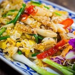 เนื้อปูผัดกระเทียมดอง