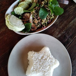 ลาบปลาช่อนอร่อยมาแนะนำ สั่งแยกเป็นส่วนๆได้ ชอบรสชาติแบบไหนบอกได้ด้วยชอบมากค่ะ