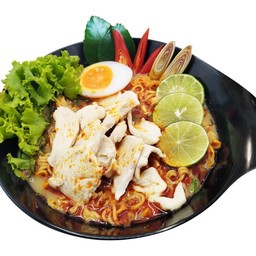 ก๋วยเตี๋ยวต้มยำไข่หวาน-ไก่