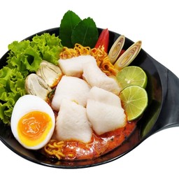 ก๋วยเตี๋ยวต้มยำไข่หวาน-ปลากะพง