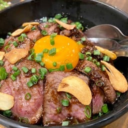 ข้าวหน้าเนื้อย่างพิเศษ No.1 + ไข่ดองโชยุ