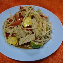 ส้มตำหมูยอ